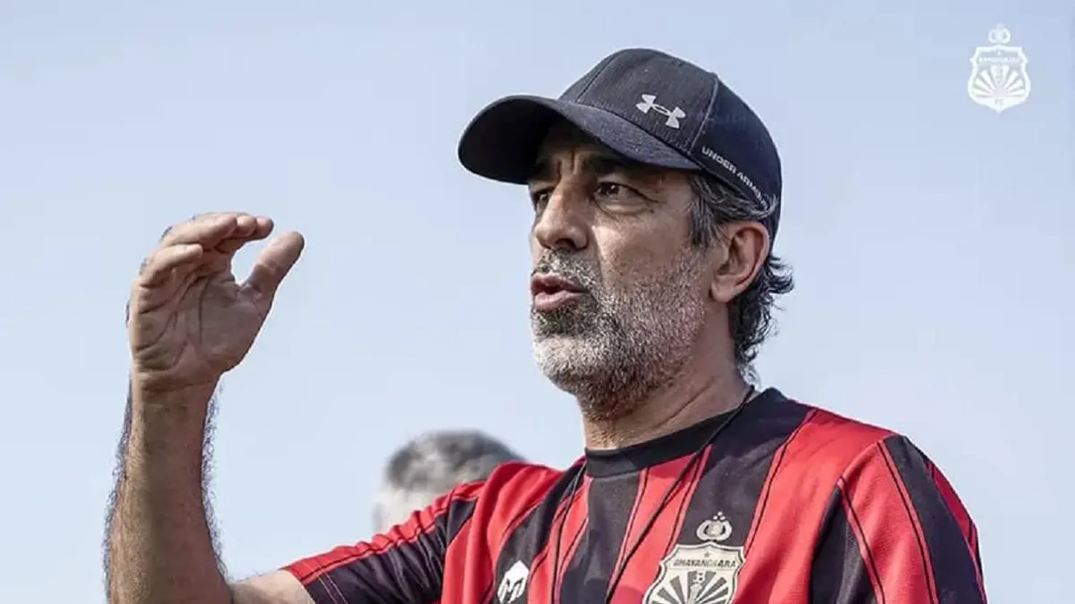 Oscar Bruzon mulai membawa perubahan taktik di Bhayangkara FC jelang Super League 2026/27. Pelatih asal Spanyol itu mendapat respons positif dari para pemain. (Sumber: Instagram @bhayangkarafc)