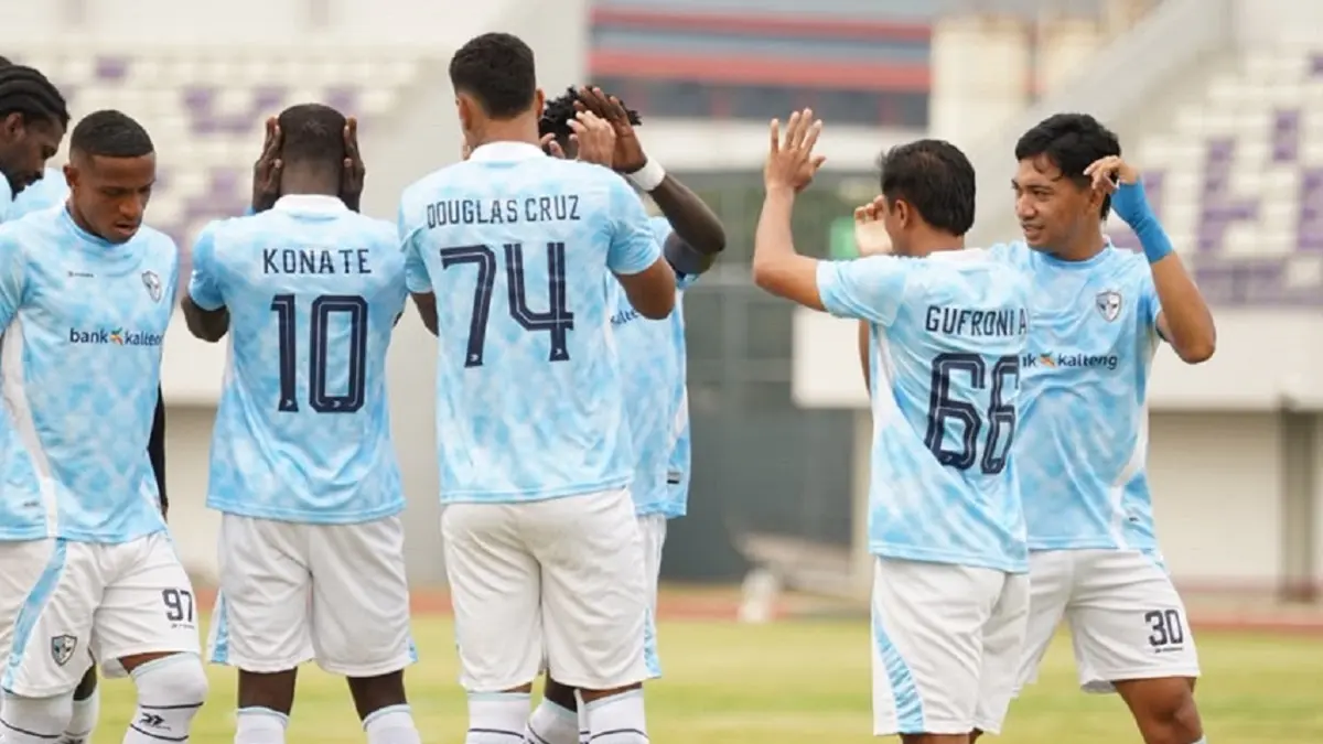 Skuad Isen Mulan Kalteng FC menggelar latihan terakhir sebelum menghadapi PS Barito Putera, Sabtu (15/8/2026). Pertandingan uji coba tersebut akan digelar di Stadion 17 Mei, Banjarmasin. (Sumber: Grup WA Isen Mulan FC 2026) 