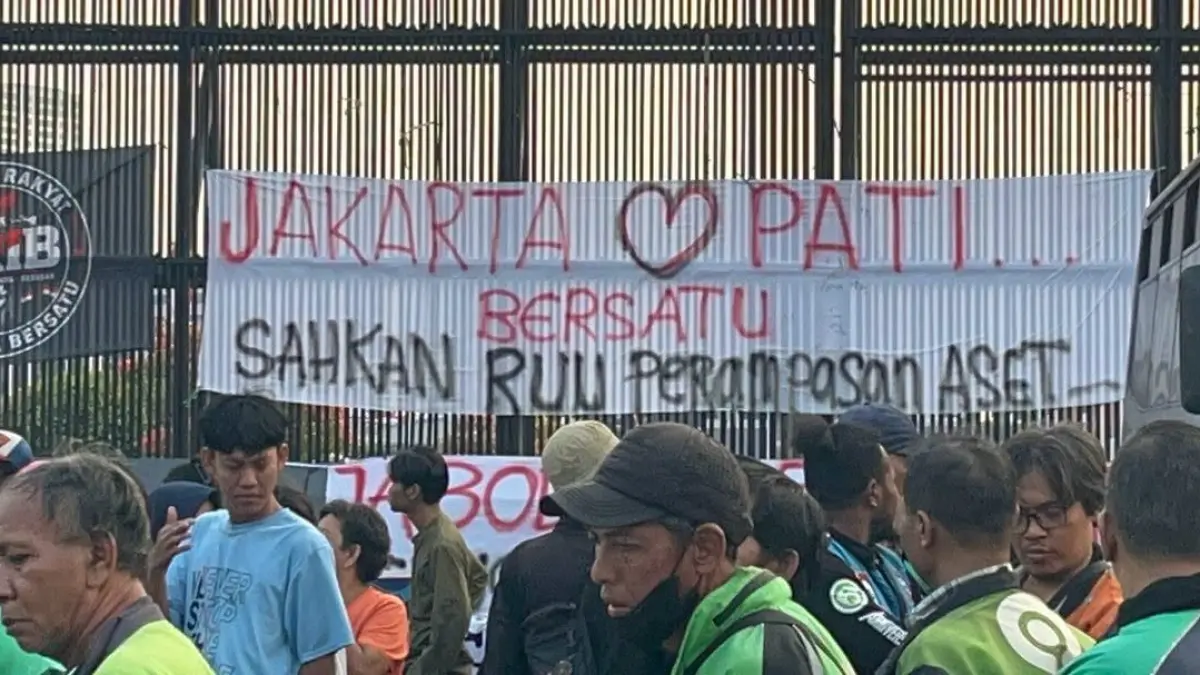 Demo Jakarta hari ini ada 4 kelompok besar dengan tuntutan bermacam-macam.(Facebook)