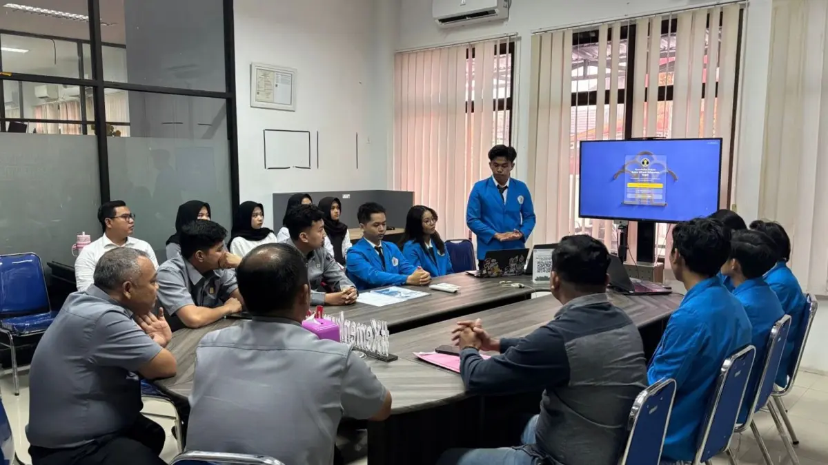 Kelompok mahasiswa magang STMIK Palangka Raya di Kantor Kemenkum Kalteng.(Humas)