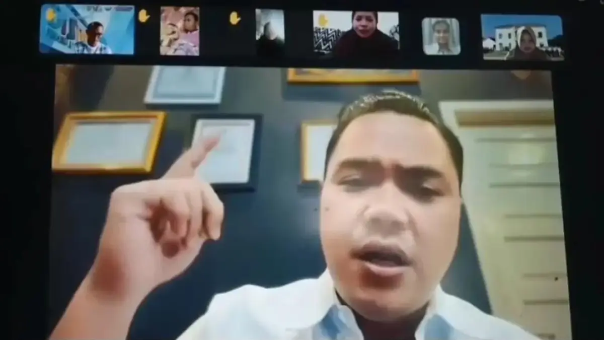 Zoom meeting Kadisdik Kalteng viral.(Screenshoot)
