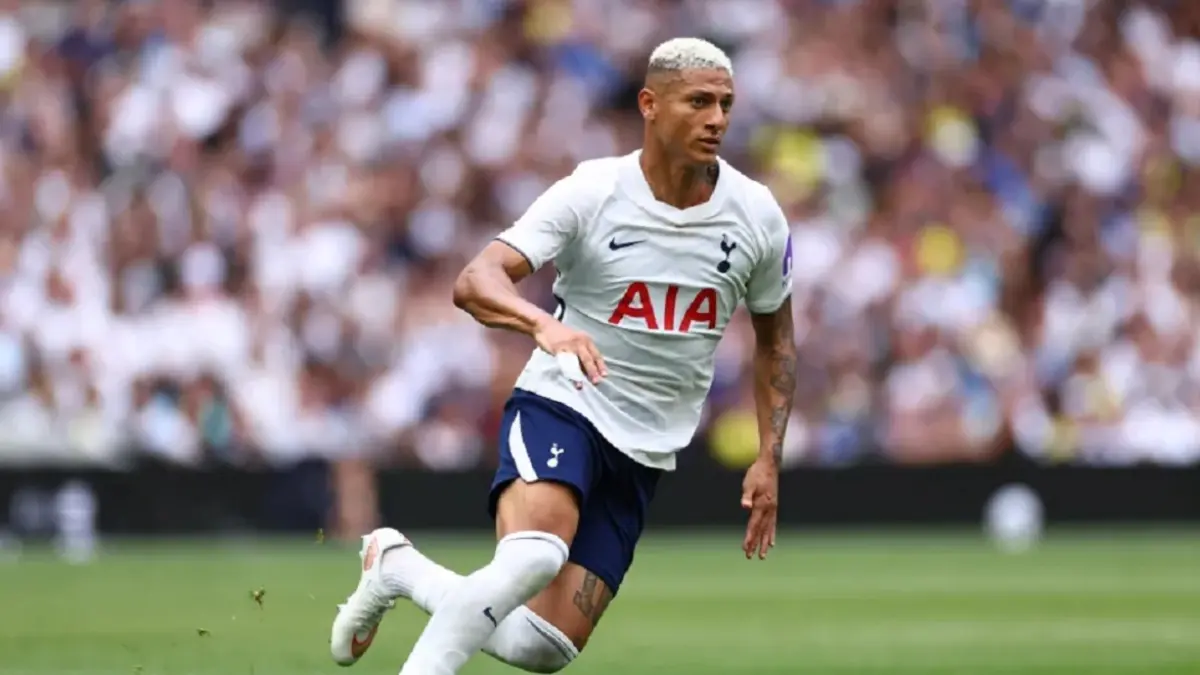 Penyerang Tottenham Hotspur asal Brasil Richarlison telah menyetujui kesepakatan secara verbal untuk bergabung dengan klub raksasa Turki, Trabzonspor. (Sumber: Getty Images) 