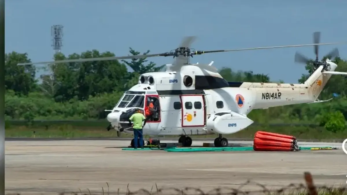 Helikopter Water Bombing siap beroperasi di Kotim.(Instagram BNPB)