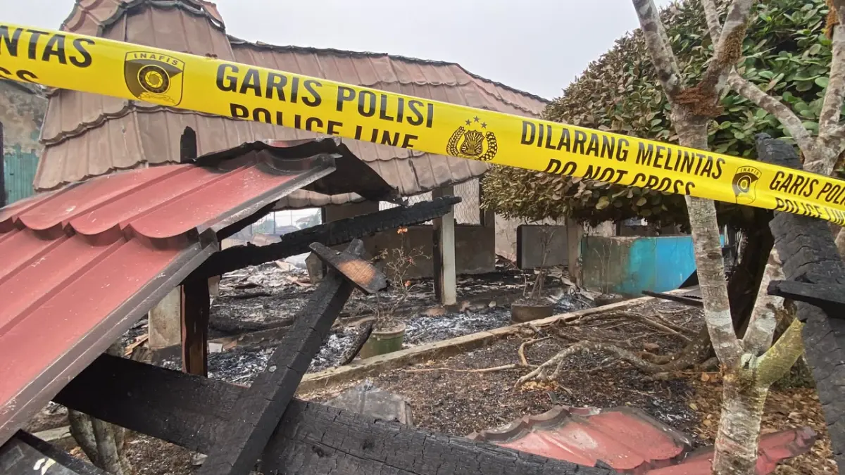 Kebakaran SMAN 1 Cempaga.(Miftahul Ilma/kaltengpos.jawapos.com)
