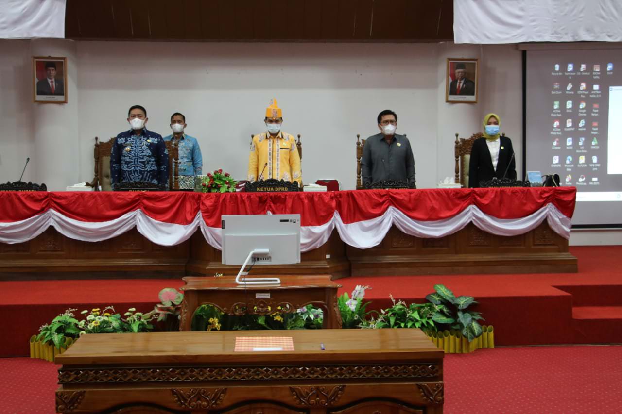 Dari kiri, Bupati Pulang Pisau Edy Pratowo, Ketua DPRD Pulang Pisau Ahmad Rifa