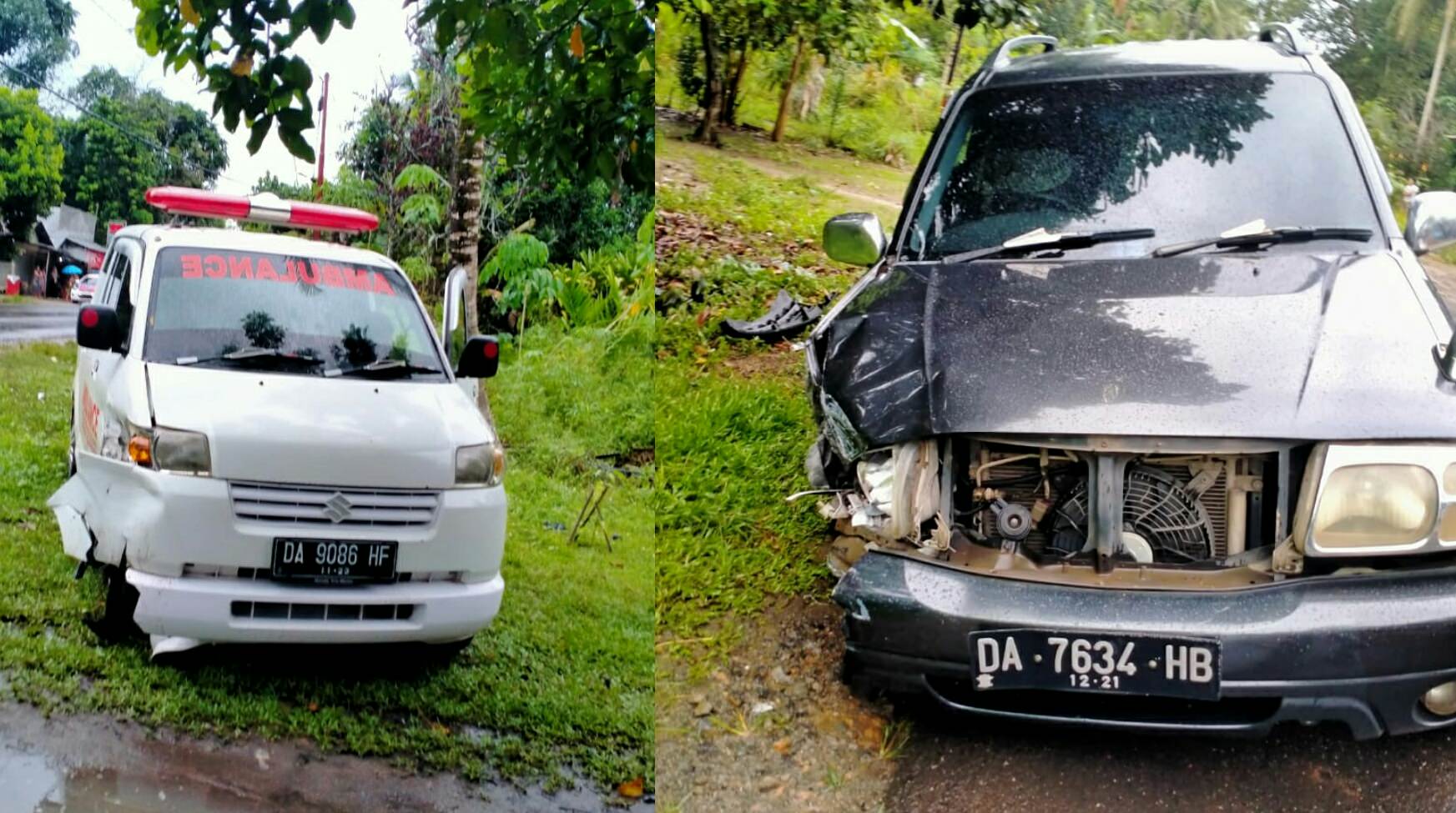 Mobil ambulance pembawa jenazah dengan sebuah Mobil Escudo yang terlibat kecelakaan, Rabu (19/5). Foto : logman / kalteng pos