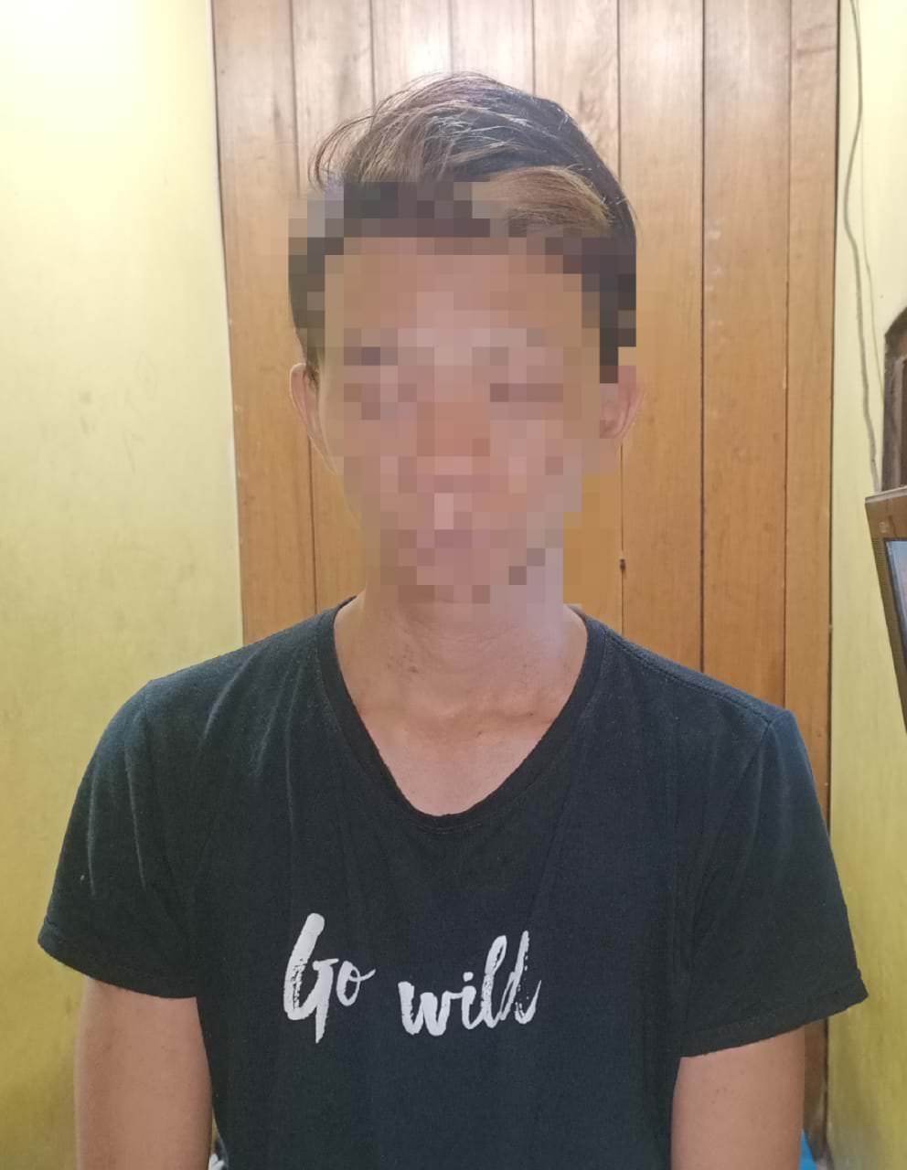 DITAHAN: HN (21) terduga pelaku pencabulan ditahan di Polres Bartim. (HMS UNTUK KALTENG POS)