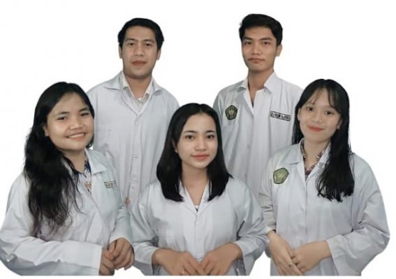 UKIR PRESTASI  : Lima mahasiswa Kimia UPR yang berhasil meraih prestasi di ajang Indonesia Inventors Daya 2021. FOTO FMIPA UPR