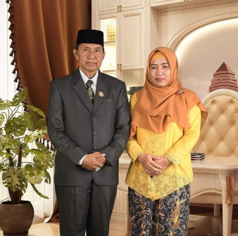 H Anang Rusli  (semasa hidup, bersama istri