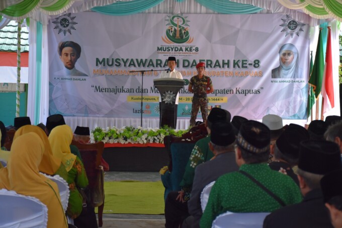 HADIRI: Plt Bupati Kapuas HM Nafiah Ibnor menghadiri sekaligus membuka langsung Musyda ke-8 Muhammadiyah dan Aisyiyah Kabupaten Kapuas, di Komplek Perguruan Muhammadiyah, Jalan Barito, Kecamatan Selat, Sabtu (17/6).