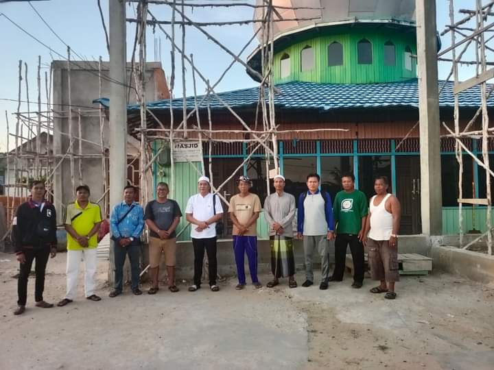 CEK RUMAH IBADAH: Anggota DPRD Kapuas Rahmad Jainudin, melakukan kunjungan ke salah satu rumah ibadah, belum lama ini.