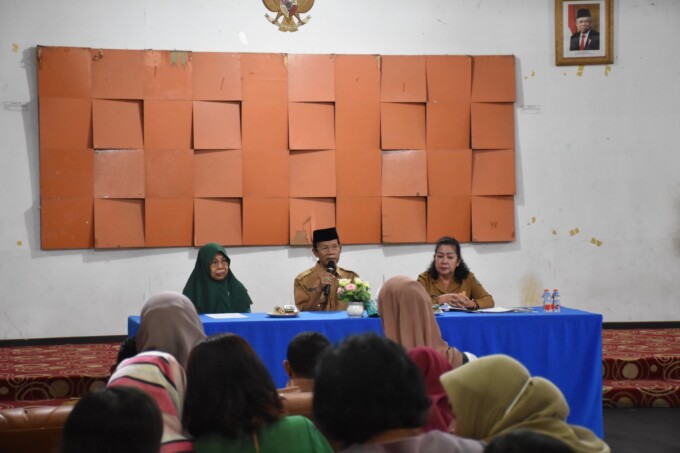 RAKOR: Plt. Bupati Kapuas HM Nafiah Ibnor memimpin rapat koordinasi, belum lama ini.