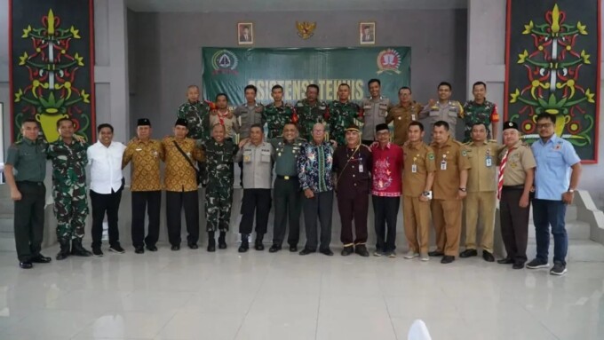 KUNJUNGAN : Kodim 1011 Kuala Kapuas menerima kunjungan Tim Asistensi Teknis Pusterad Penyelenggaraan Pembinaan Komsos (Asnis Gar Binsos) di Aula Bambang Kristianto Bawono Kodim 1011/Klk, Selasa (13/6).