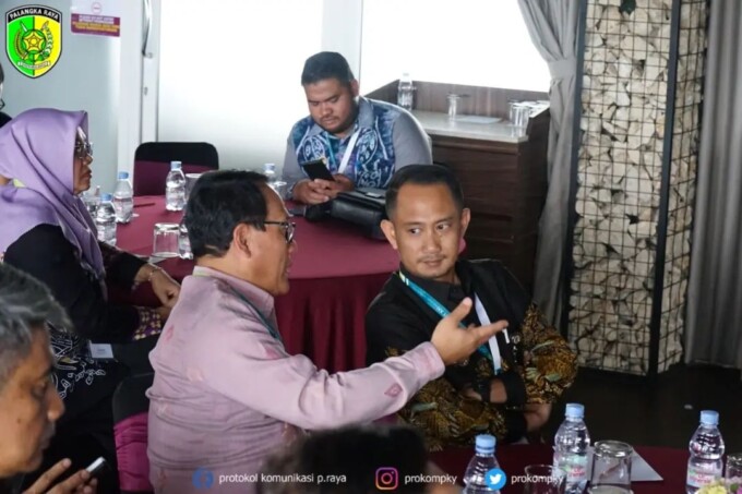 HADIRI: Wali Kota Palangka Raya, Fairid Naparin menghadiri rangkaian acara City Sanitation Summit (CSS) XXI Tahun 2023 di Kabupaten Bandung, Jawa Barat, Jumat (16/6). PROKOMPKY