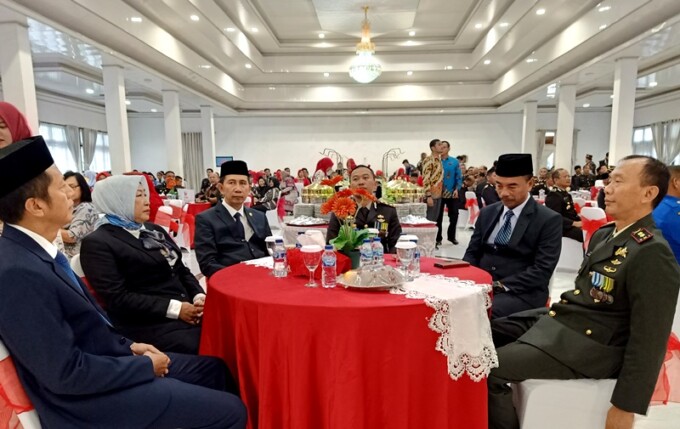 Bupati Barito Utara H Nadalsyah mengatakan, selama 77 tahun, Polri telah banyak berperan memberikan sumbangsih yang sangat besar terhadap upaya pemeliharaan keamanan dan ketertiban, penegakan hukum, pengayom serta pelayanan masyarakat.