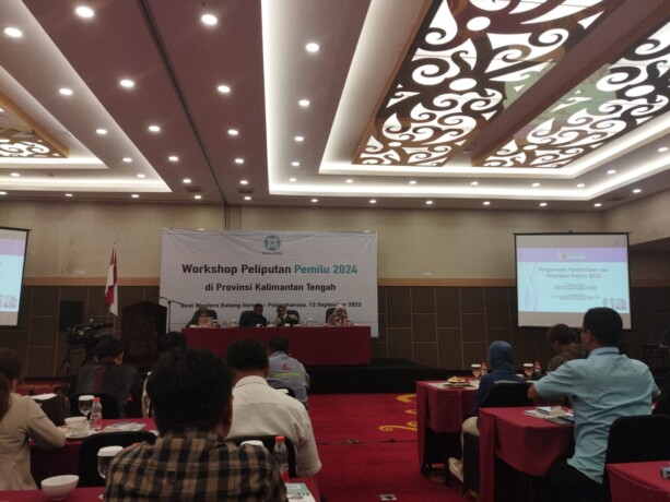 IRFAN/KALTENG POS WORKSHOP : Dewan pers mengadakan Workshop Peliputan Pemilu Legislatif dan Pemilu Presiden oleh Media di Kalimantan Tengah.