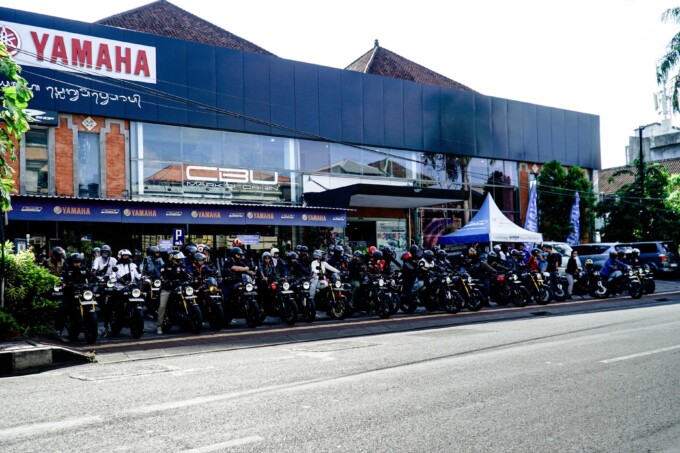 EKSPLORASI: Konsumen dan komunitas ambil bagian dalam event XSR 155 Motoride menggunakan motor sport heritage Yamaha pada event XSR 155 Motoride The Wanderlust, di Bali.