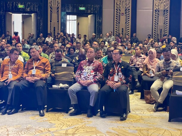 Pj Bupati Barito Selatan Deddy Winarwan (dua dari kanan) menghadiri Rapat Koordinasi Pengawasan dan Pengendalian Menuju Birokrasi Berkelas Dunia di Hotel The Stones Legian Bali, Selasa (6/2/2024).