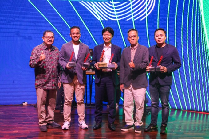 PENGHARGAAN: Motor Yamaha Raih Penghargaan Bergengsi di Ajang OTOMOTIF AWARD 2024
