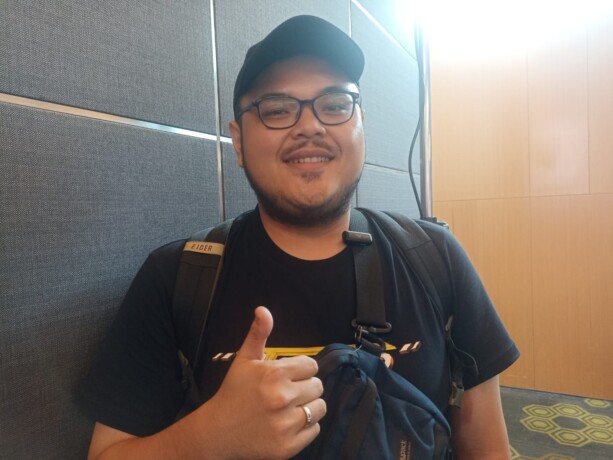 WAWANCARA: Youtuber pemilik channel IndoRide, Alki, ketika menjelaskan tentang NMax Turbo