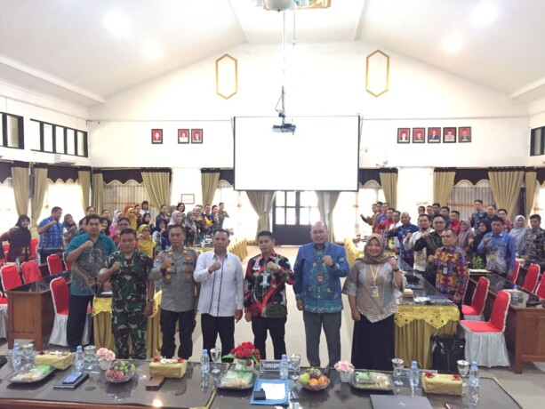 HADIRI: Asisten II Bidang Perekonomian dan Pembangunan, Alang Arianto menghadiri rakor Penanggulangan Kemiskinan Tahun 2024, Kamis (25/7/2024).