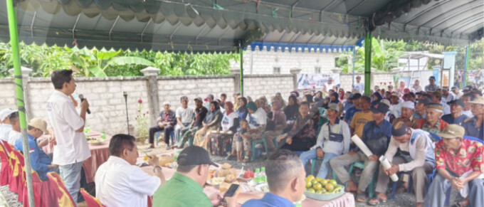 SAMBANG WARGA: H Nadalsyah Koyem, silaturahmi dengan warga di Desa Warnasari, Kecamatan Tamban Catur, Kabupaten Kuala Kapuas
