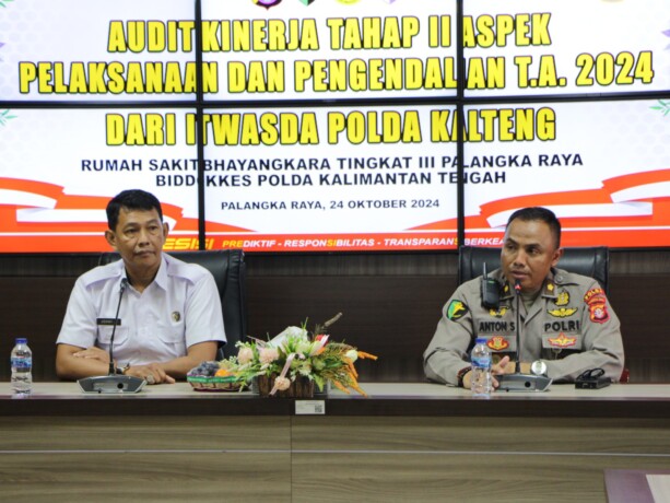 TERIMA KUNJUNGAN: Karumkit Bhayangkara Tingkat III Palangka Raya, Kompol dr. Anton Sudarto menerima kedatangan tim auditor Itwasda Polda Kalteng.