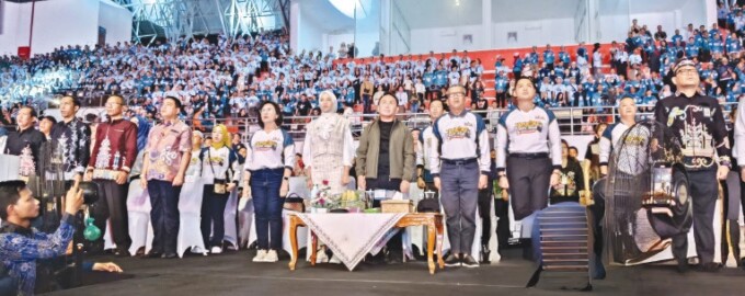 KEBERSAMAAN : Gubernur Kalimantan Tengah H Sugianto Sabran SIP saat menghadiri sekaligus membuka kegiatan Jambore Pemuda se-Kalteng tahun 2024, Sabtu (26/10).