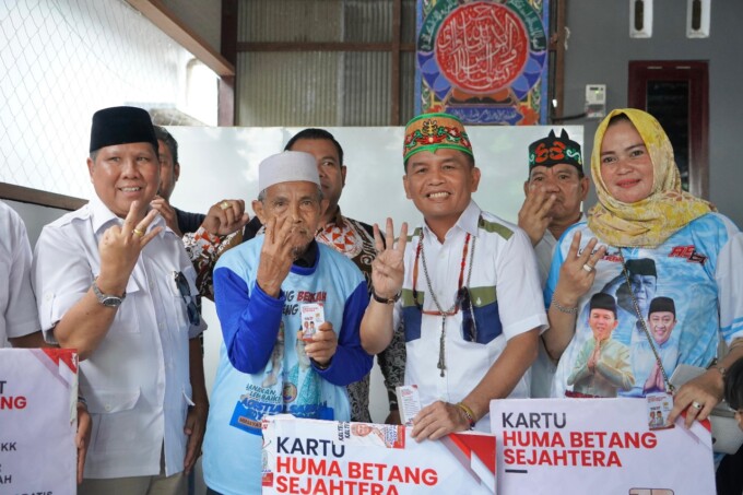 VISI MISI : Program Kartu Huma Betang Sejahtera yang digagas oleh Calon Gubernur Kalimantan Tengah Agustiar Sabran mendapat apresiasi.