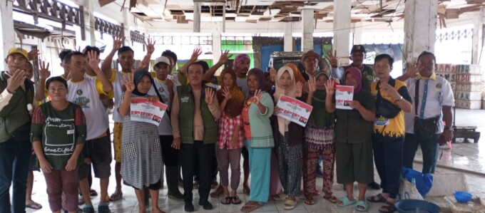 PEMIMPIN YANG DIRINDUKAN: Calon Gubernur Kalteng Ir H Abdul Razak disambut antusias masyarakat di Kabupaten Seruyan, beberapa waktu lalu.