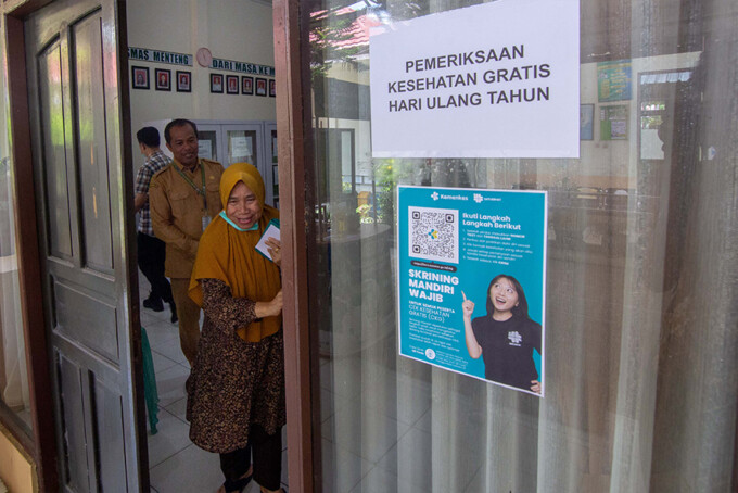 Pemeriksaan kesehatan di Puskesmas Menteng. ARIEF PRATHAMA/KALTENG POS