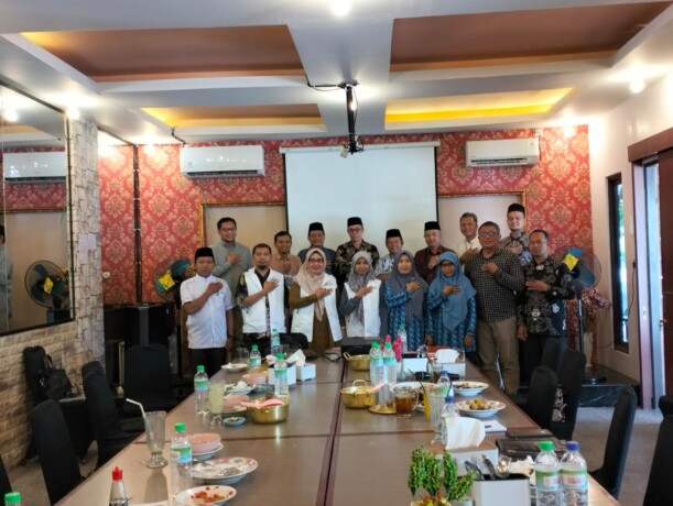 SILATURAHMI  : Pengurus MES Kalteng bersilaturahmi ke Pemkab Kotawaringin Barat dan Ormas, serta sejumlah tokoh dalam rangka pembentukan PD MES Kobar.
