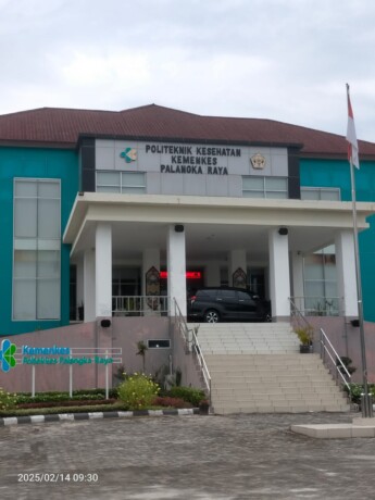 POLTEKKES PALANGKA RAYA  : Saat ini Poltekkes Kemenkkes Palangka Raya memiliki tujuha program studi. Empat diantarnya telah terakreditasi unggul, tiga terakreditasi baik sekali.