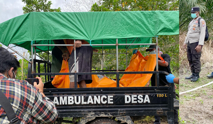Jenazah Parti dibawah dengan ambulans desa menuju rumah sakit untuk dioutopsi. MIFTAH/KALTENG POS