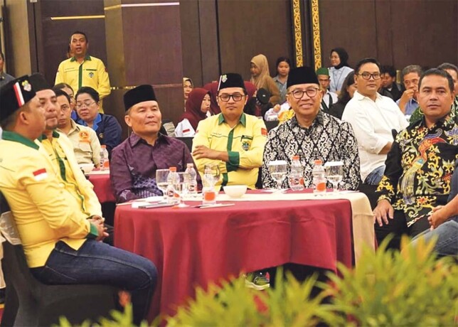 HUMAS UNTUK KALTENG POS PEMUDA KATOLIK: Gubernur Kalteng H Agustiar Sabran SIKom ketika menghadiri Musyawarah Komisariat Daerah III Pemuda Katolik Komda Kalteng dengan tema Sehati Seperjalanan dalam Membangun Kerukunan dan Perdamaian Menuju Kalteng Berkah