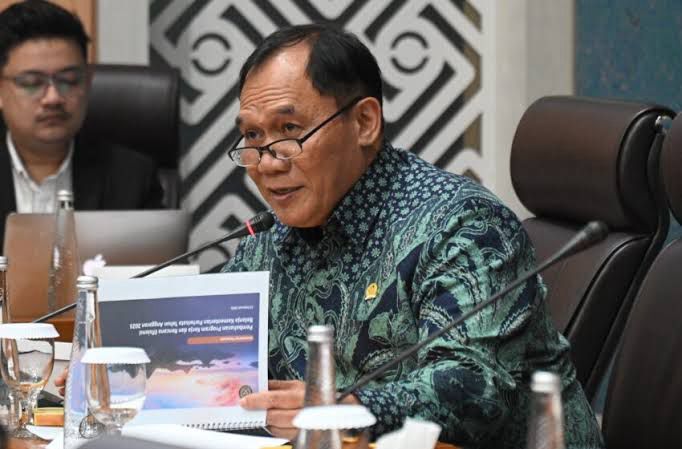 Bambang Haryo Soekartono