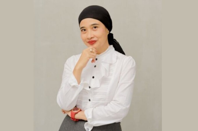 Sastrawan Okky Madasari.