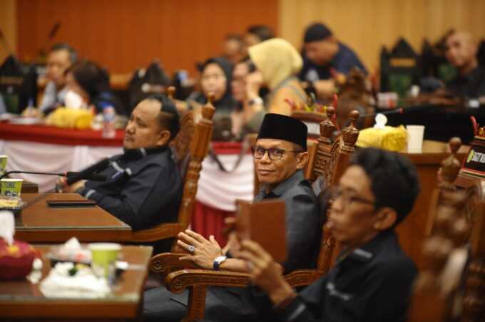 MENGIKUTI: Wakil Ketua II Komisi I DPRD Kota Palangka Raya, Syaufwan Hadi saat mengikuti agenda rapat Paripurna, di Gedung DPRD Kota Palangka Raya, belum lama ini IST