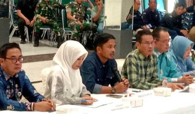Kabupaten Barito Utara melaksanakan rakor dan sosialisasi pencalonan dan tahapan PSU tindak lanjut putusan MK RI Nomor 313/PHPU. Bup-XXIII/2025 yang dilaksanakan di Gedung Balai Antang Muara Teweh, Minggu (25/5). HER/KALTENG POS