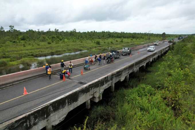 Jeembatan Tumbang Nusa di Pulang Pisau Kalimantan Tengah.