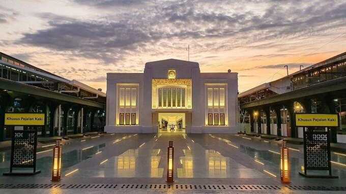 Keindahan Stasiun Tugu Yogyakarta yang instragamable, setelah menjalani proyek beautifikasi sejak 2024 oleh PT KAI.