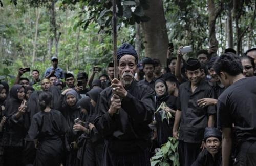 Suku Kajang, Bulukumba, Sulawesi Selatan.