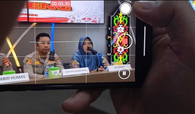 dr Ricka Brilianty (kanan). AGUS PRAMONO/KALTENG POS