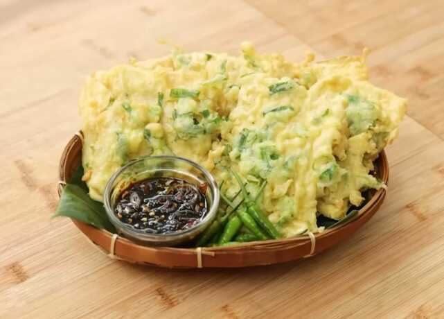 Mendoan khas Purwokerto.
