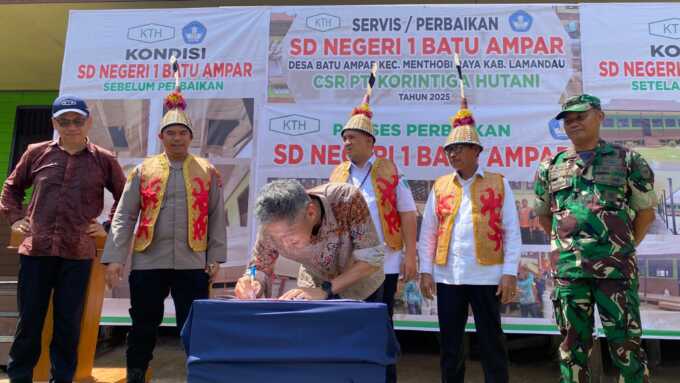 PT Korintiga Hutani menyalurkan program CSR di berbagai sektor di Desa Batu Ampar, Kabupaten Lamandau, Rabu (4/6). FOTO: RUSLAN/KALTENG POS