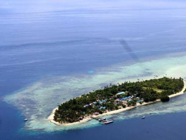 Desa Wisata Arborek di Raja Ampat.
