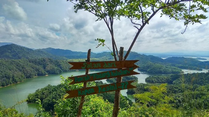 Bukit Matang Kaladan Kalimantan Selatan.