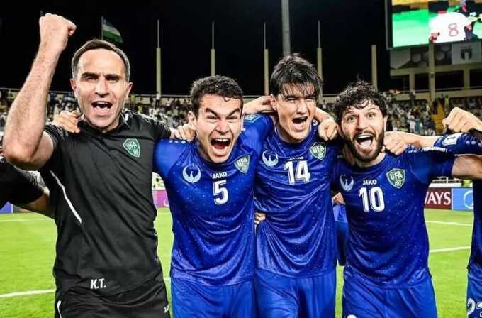 Selebrasi pemain Uzbekistan usai memastikan tiket ke Piala Dunia 2026. (Instagram @uzbekistanfa)
