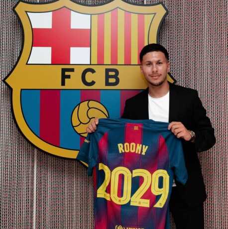 Klub Spanyol Barcelona secara resmi memperkenalkan Roony Bardghji ke publik. (Sumber: Instagram @roony)