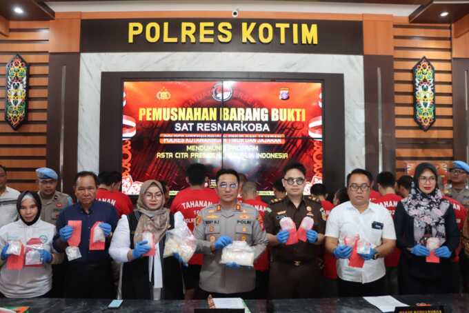 Rilis kasus narkoba beberapa waktu lalu. MIFTAH/KALTENG POS